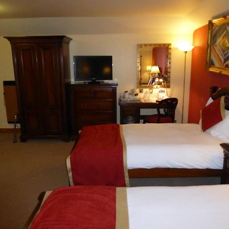 Camden Arms Hotel Royal Tunbridge Wells Room photo