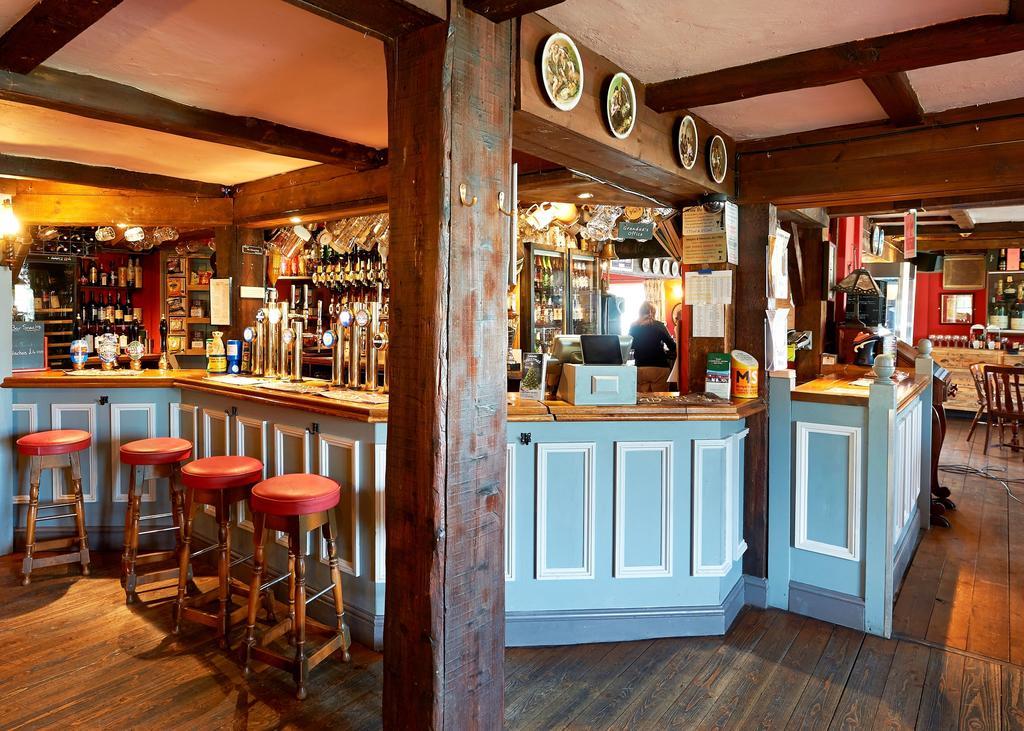 Camden Arms Hotel Royal Tunbridge Wells Exterior photo